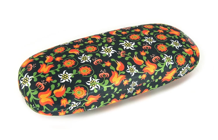 etui_FOLK_13_b_w.jpg